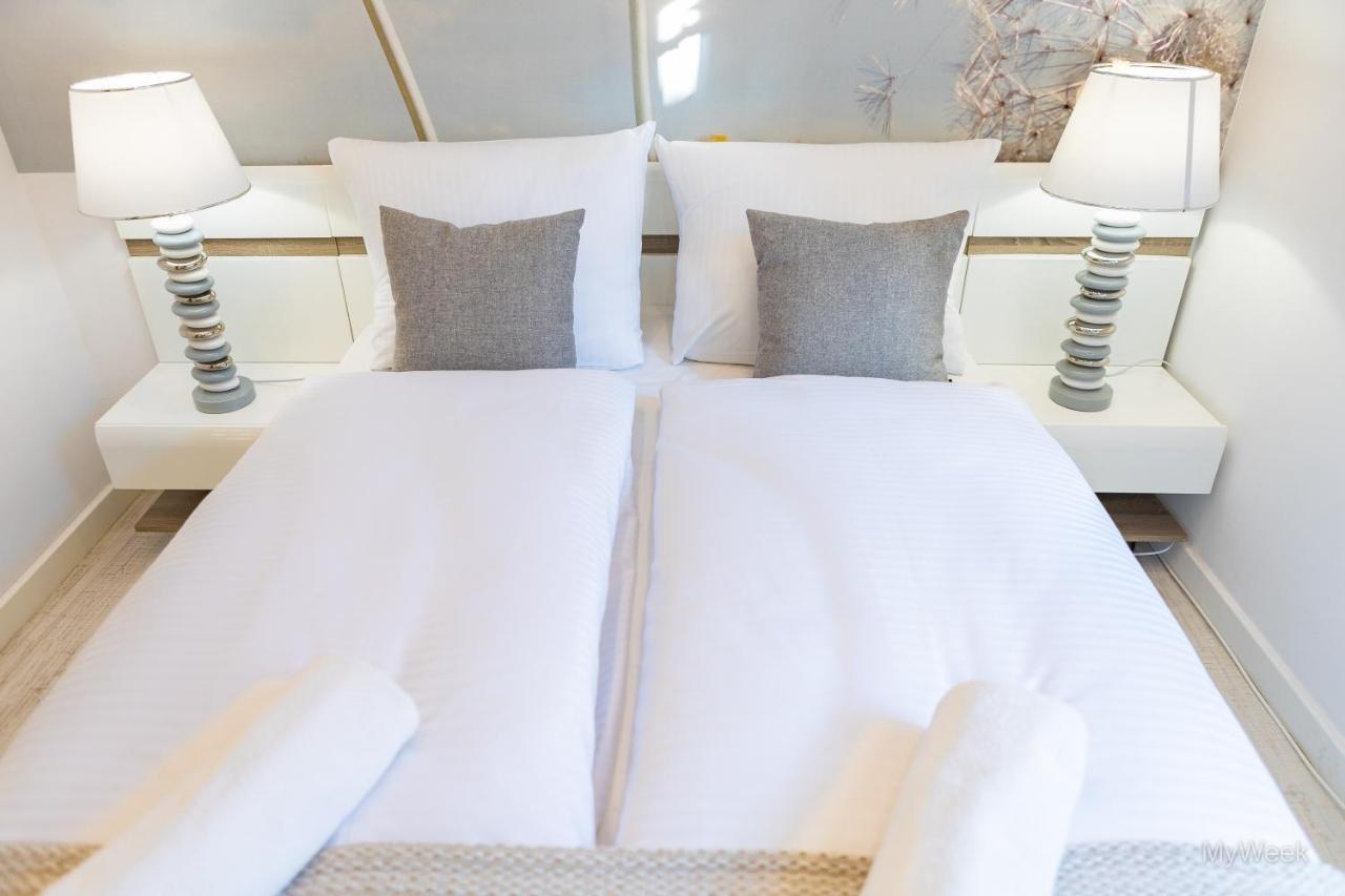 Apartament Z Historia, Klahra Myweek Lądek-Zdrój Exteriör bild