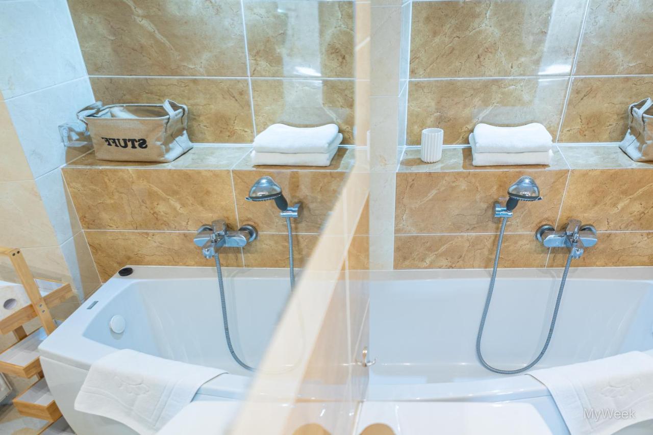 Apartament Z Historia, Klahra Myweek Lądek-Zdrój Exteriör bild